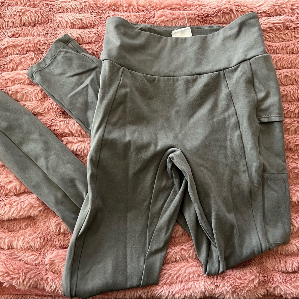 Gymshark Legging - Picture 2 of 5